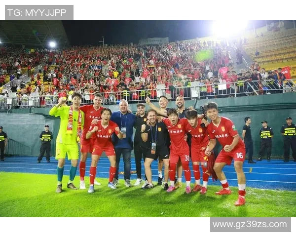 被骂惨的男足球星盘点 哪些球员因表现糟糕被球迷批评至极